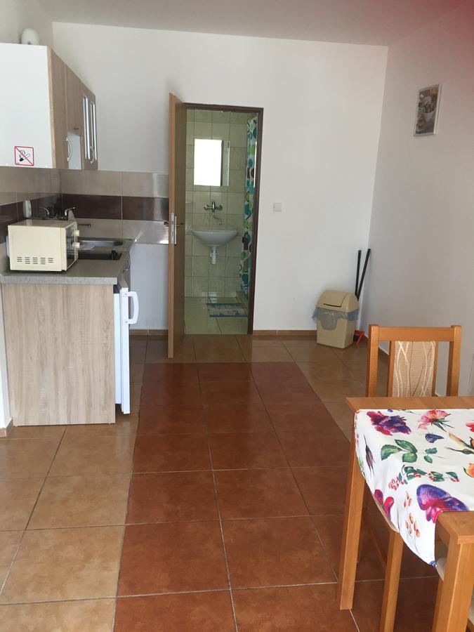 Promenad Apartmany Velky Meder Exterior photo