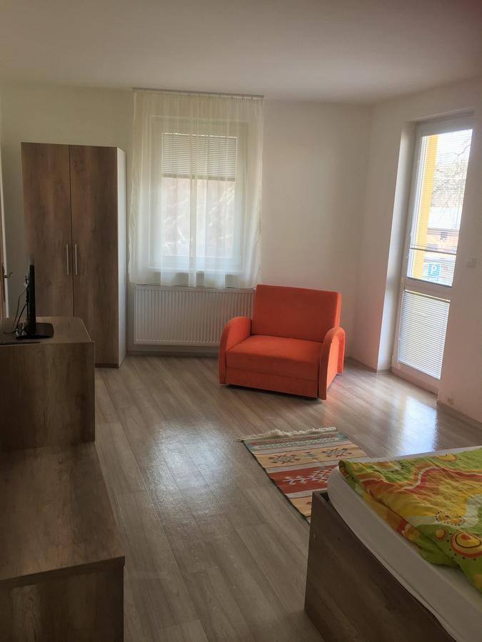 Promenad Apartmany Velky Meder Exterior photo